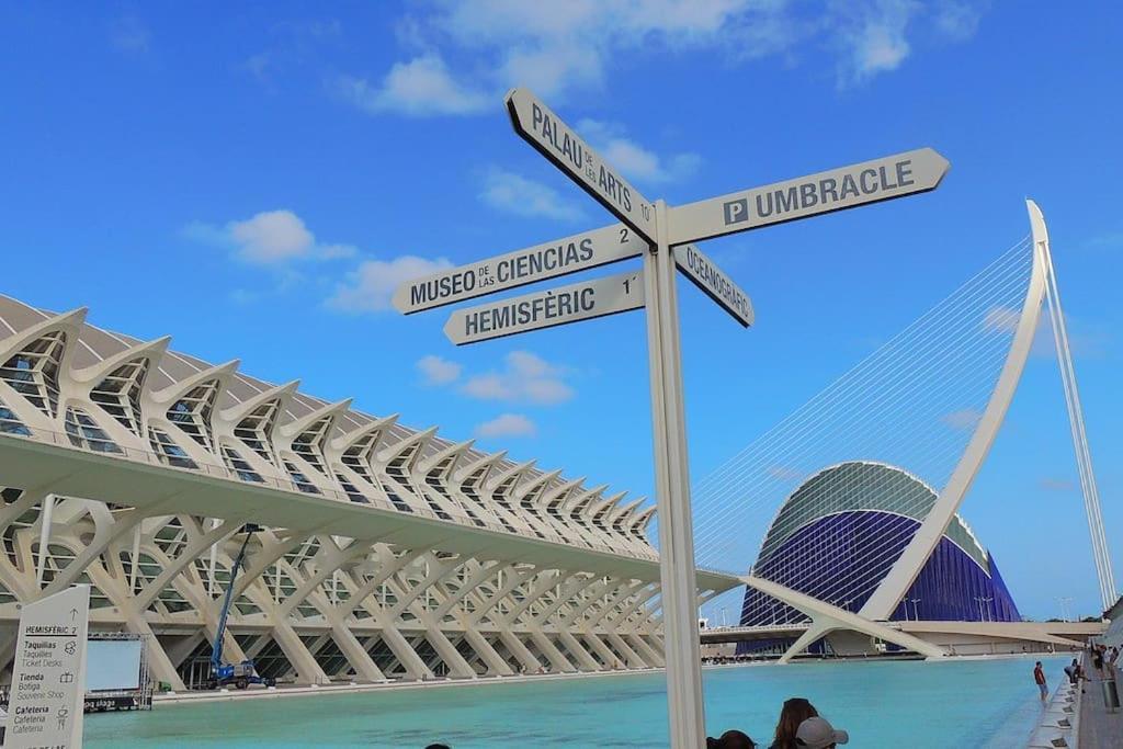 Valencia Las Artes Y Ciencias + Garaje + Netflix Zewnętrze zdjęcie